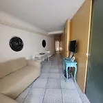דירה Luxury Flat In קאפרי